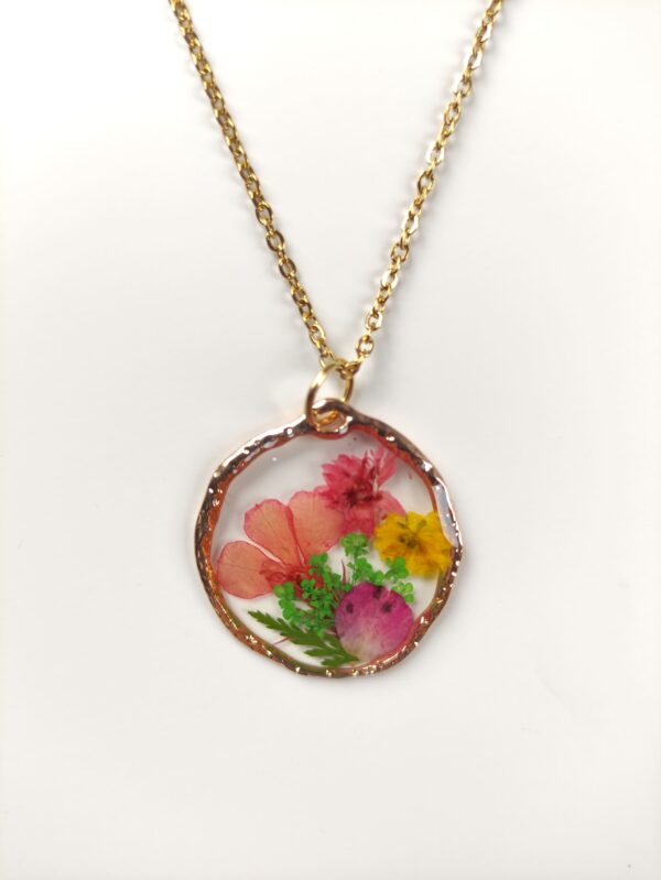 Irregular Epoxy Resin Circle with Multi-Colored Flowers, Stainless Steel Necklace