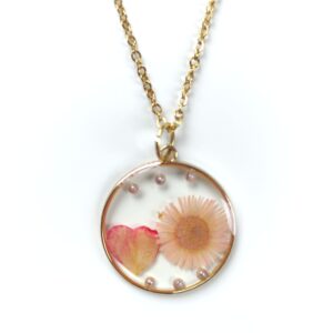 Stainless Steel Necklace with Light Pink Flowers in Epoxy Resin