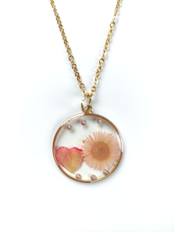 Stainless Steel Necklace with Light Pink Flowers in Epoxy Resin